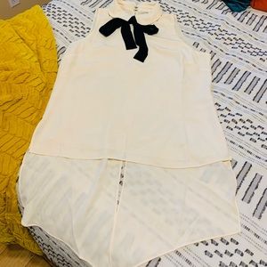 BeBe Mock Nk Tunic w/Ribbon